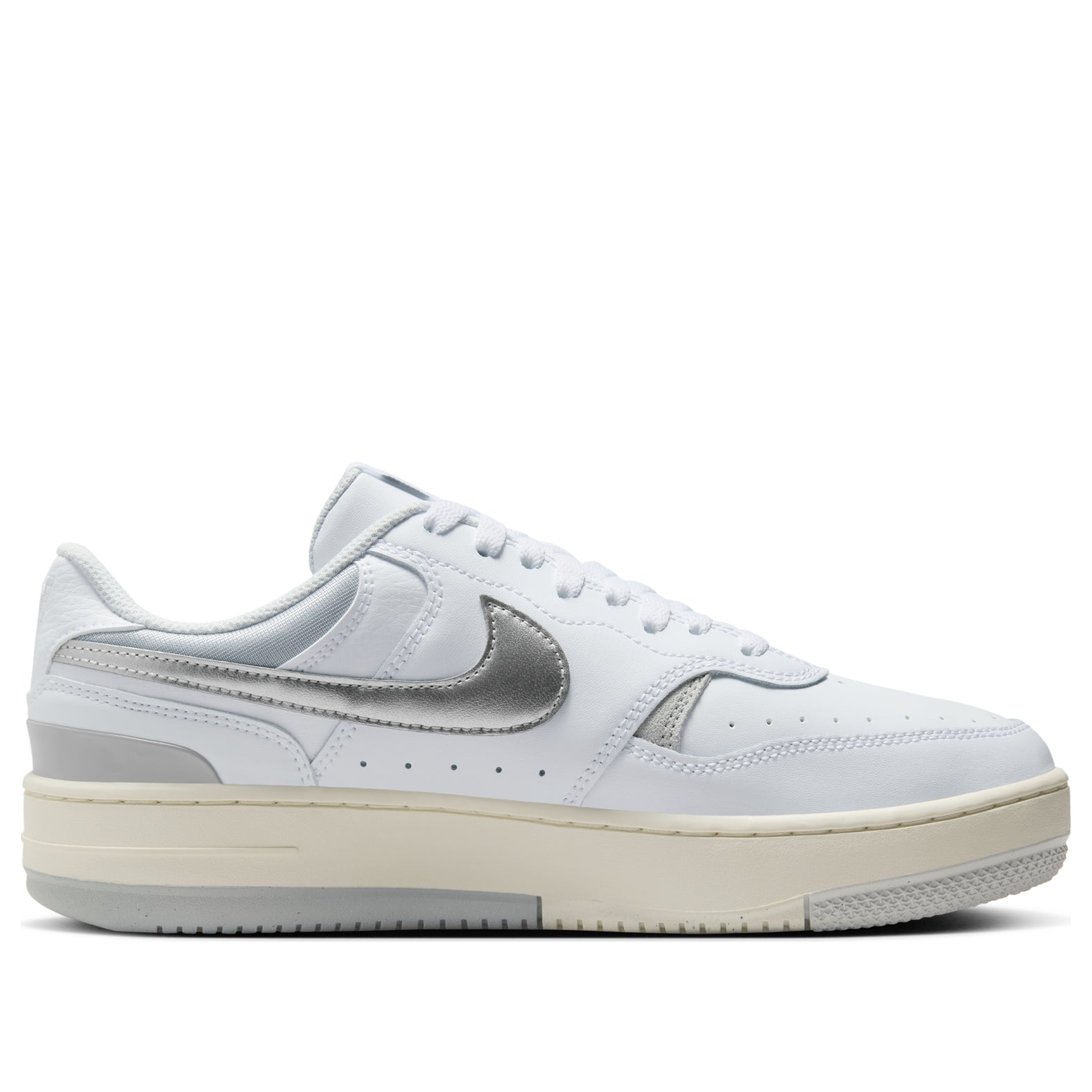 (WMNS) Nike Gamma Force 'White Light Smoke Grey Metallic Silver' HQ1674-100