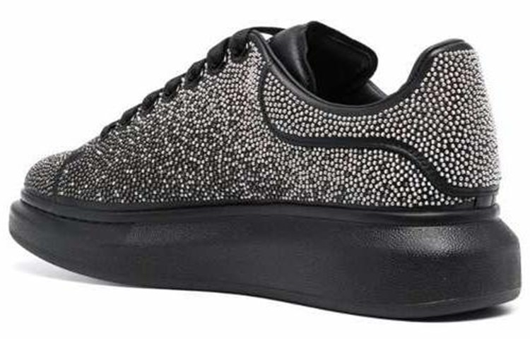 Alexander McQueen Oversized Sneaker 'Studded Black' 662648WIAB41012
