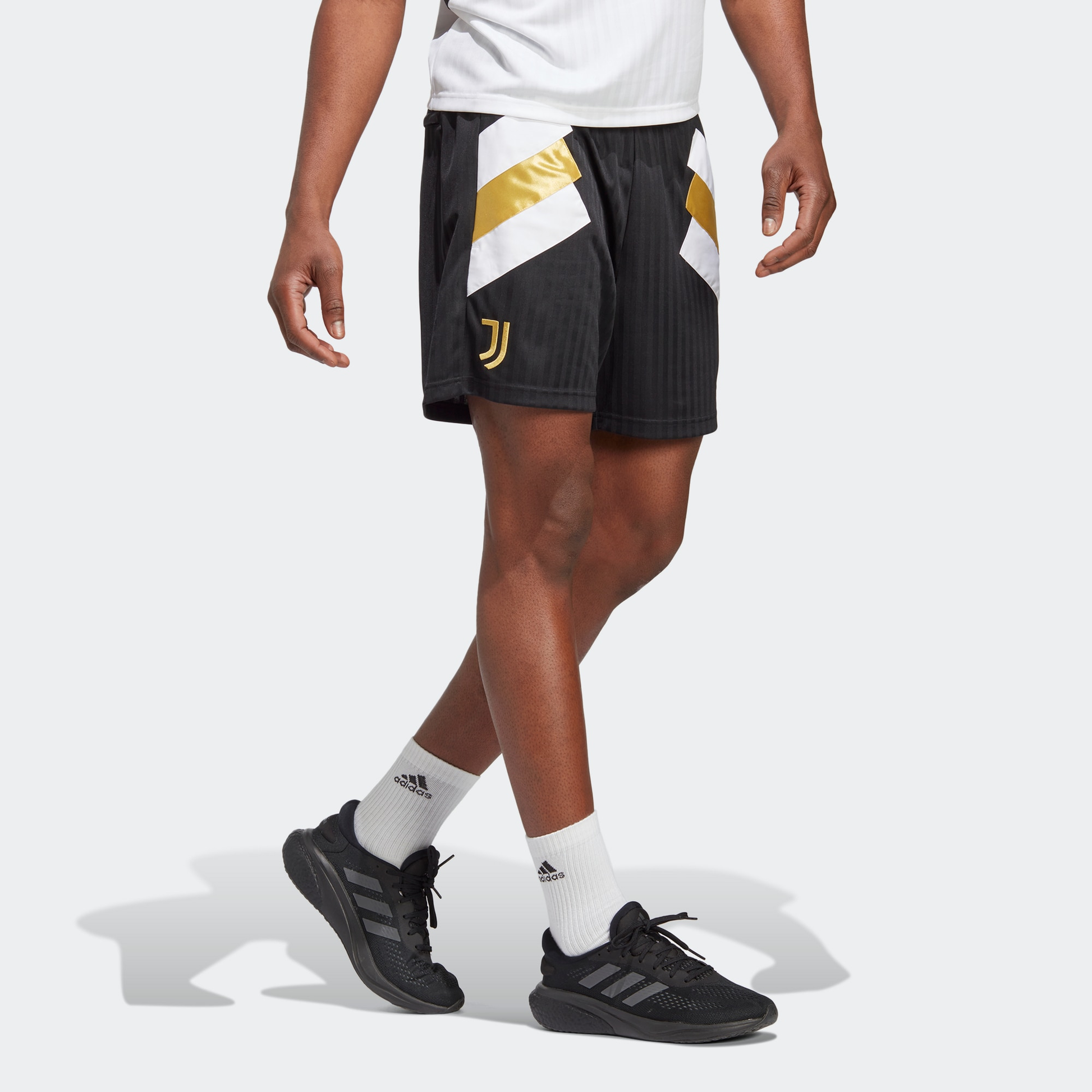 adidas Juventus Icon Shorts 'Black' HS9806