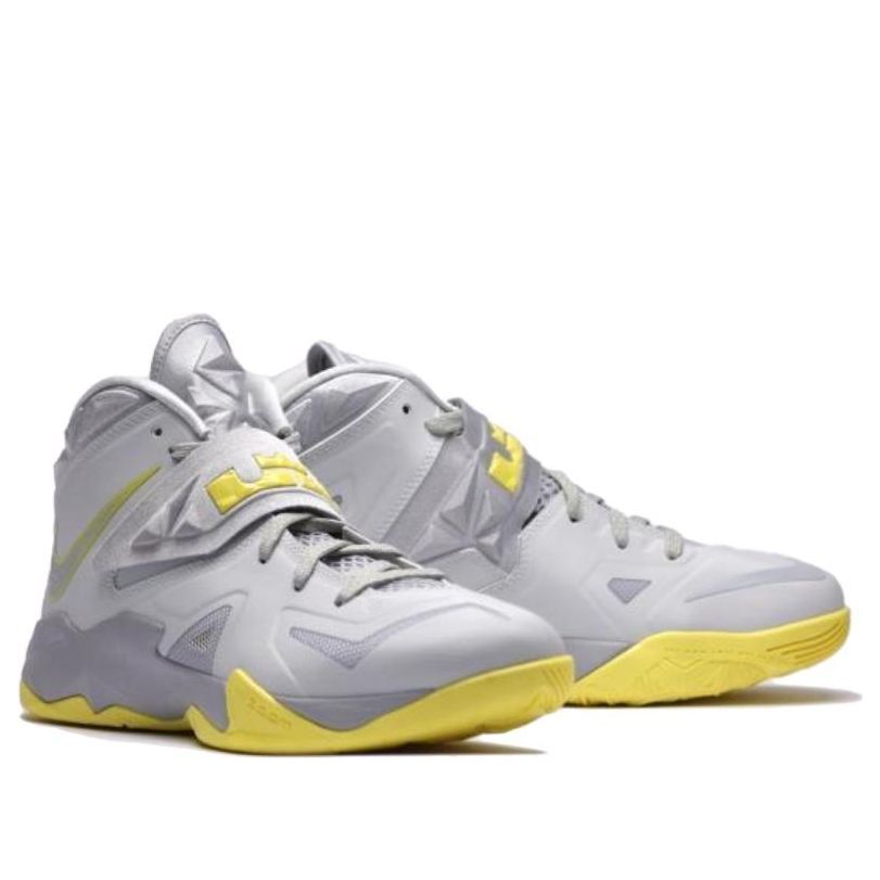 Nike LeBron Zoom Soldier 7 'Sonic Yellow' 599264-001