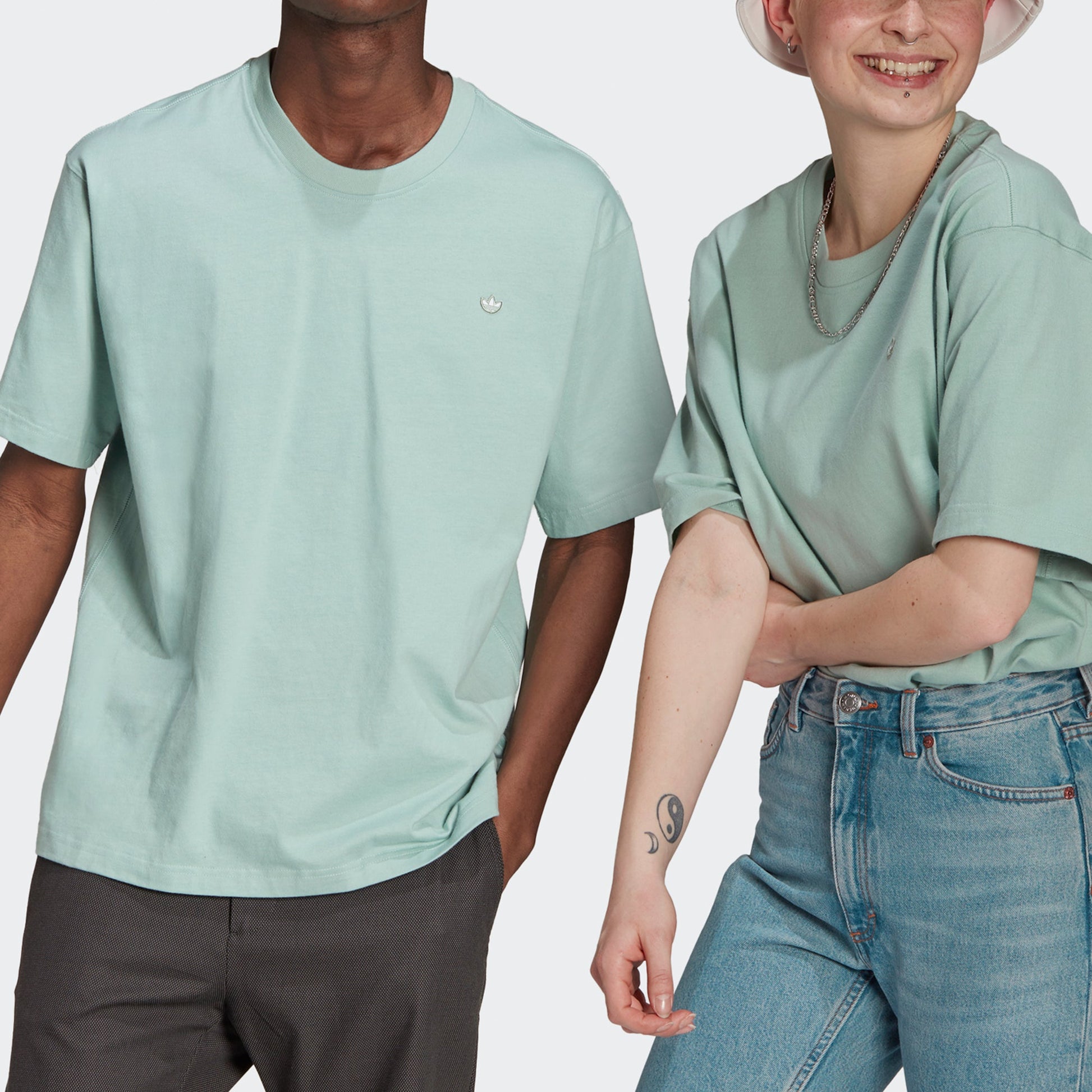 adidas originals Premium Tee Mini Logo Embroidered Sports Round Neck Short Sleeve Couple Style Green GN3377
