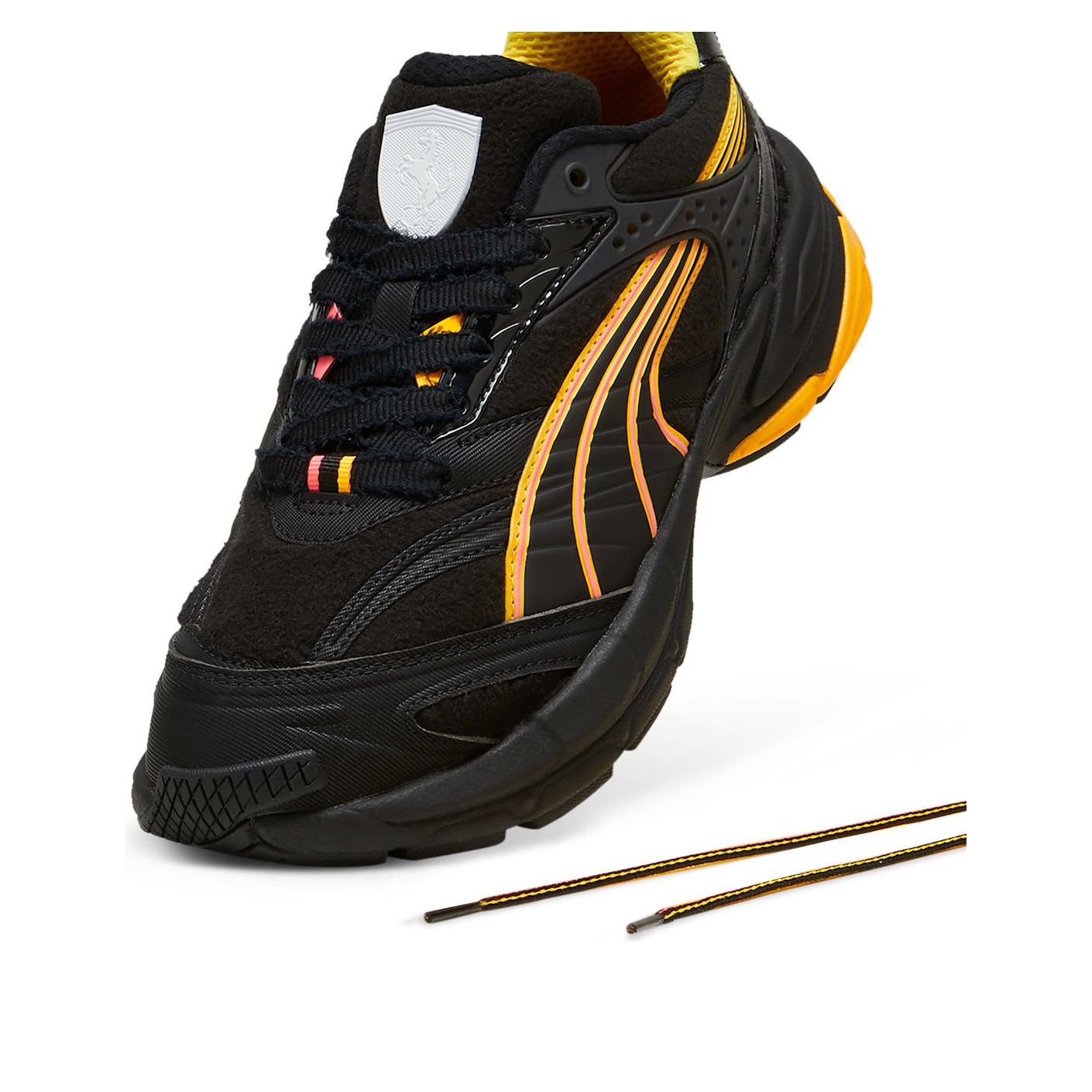 PUMA x Scuderia Ferrari Velophasis 'Black' 308469-01