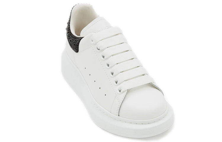(WMNS) Alexander McQueen Oversized Sneaker 'White Jet Black Crystal' 666407WIA4Z9581