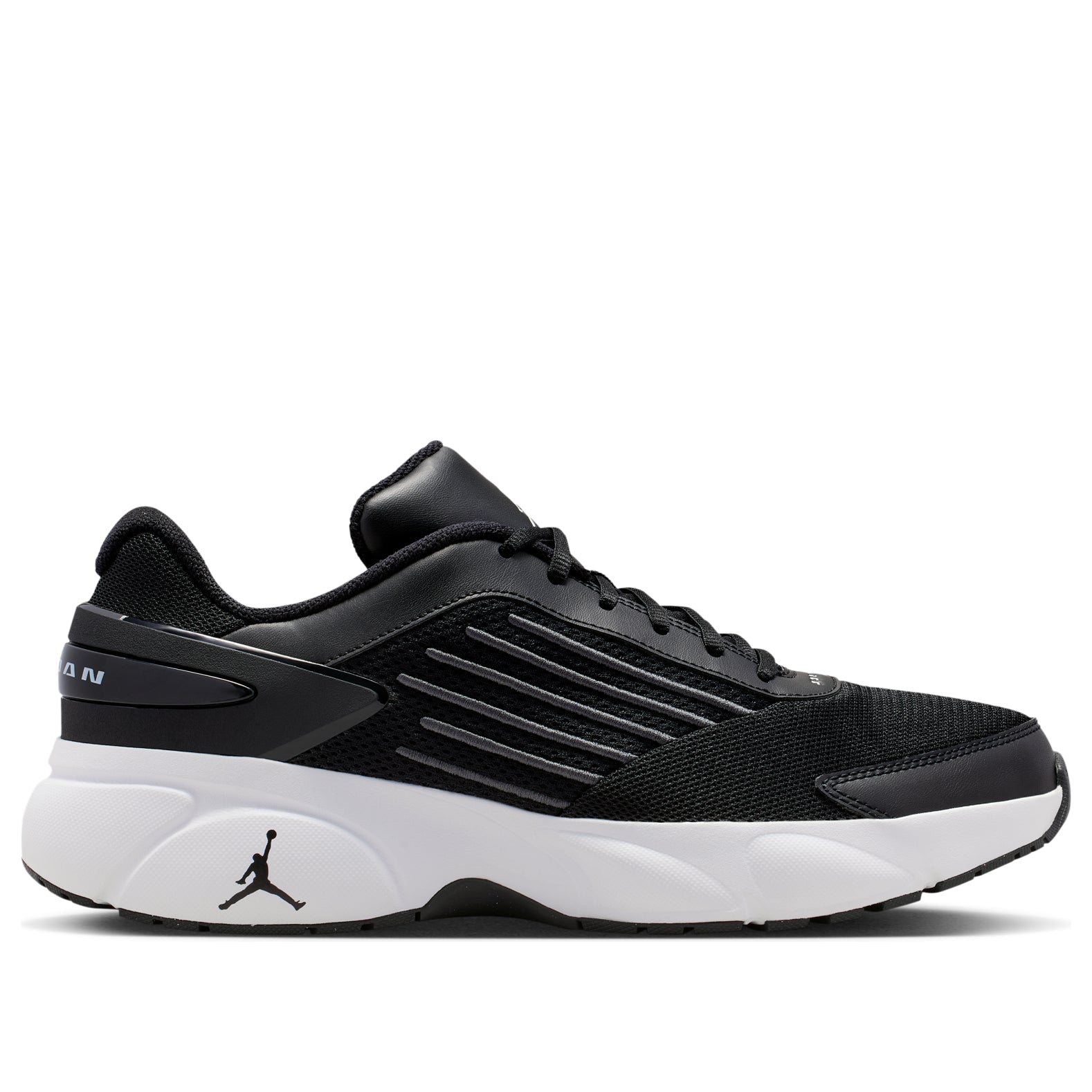 Air Jordan Trunner Flow 'Black White' IO2091-003