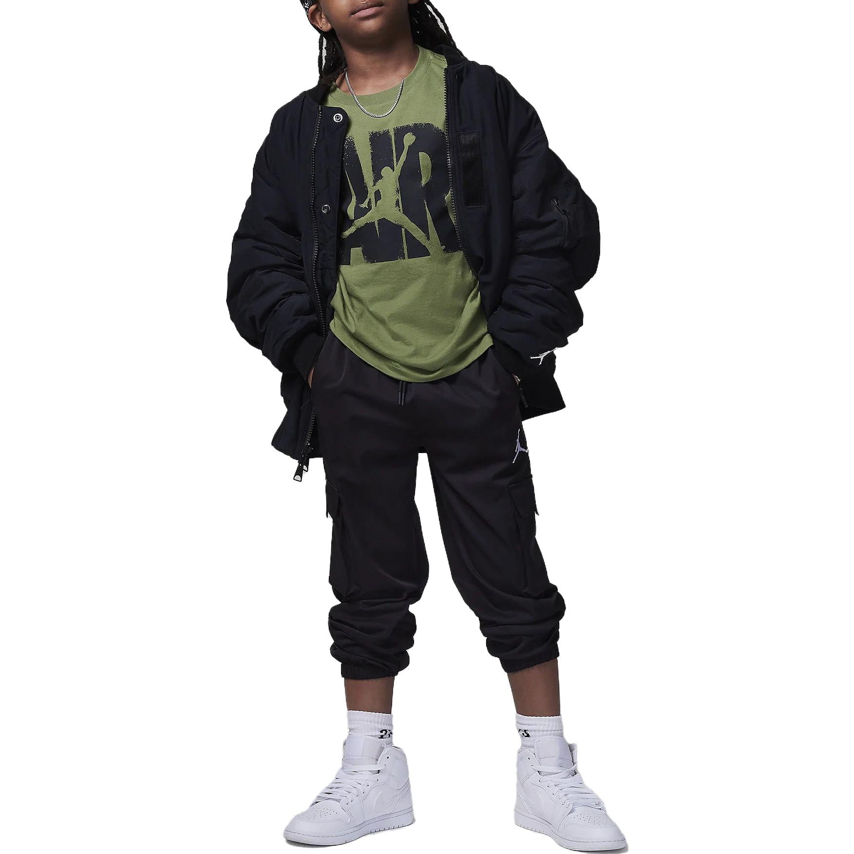 (GS) Air Jordan Air Out T-Shirt 'Light Olive' 95C815-EF9