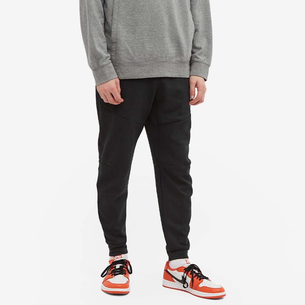Air Jordan Statement Logo DA9852-010