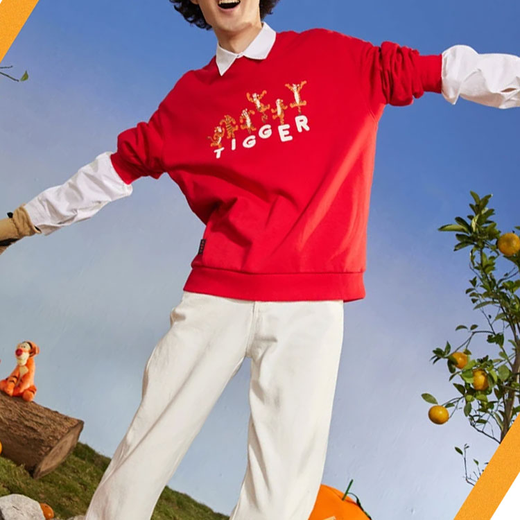 Li-Ning x Disney Crossover Series Cartoon Alphabet Printing Sports Loose Pullover Couple Style Chicago Bulls 'Red' AWDS547-3