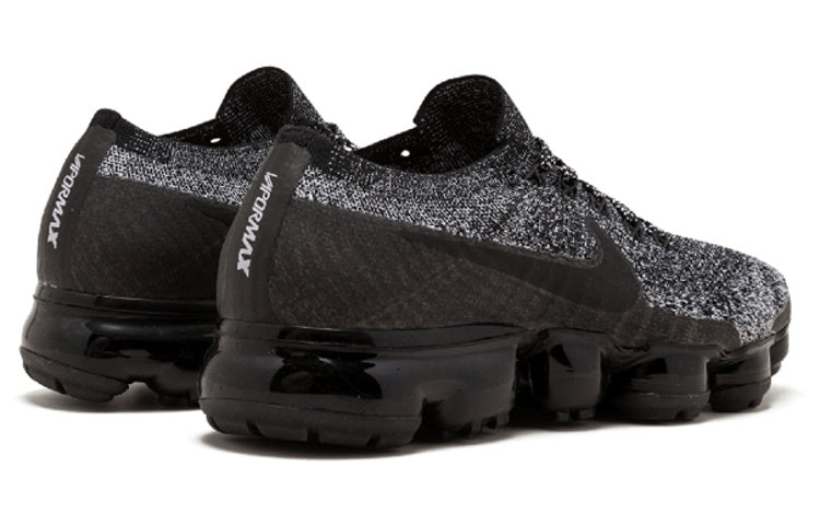 (WMNS) Nike Air Vapormax Flyknit 'Black White' 849557-041