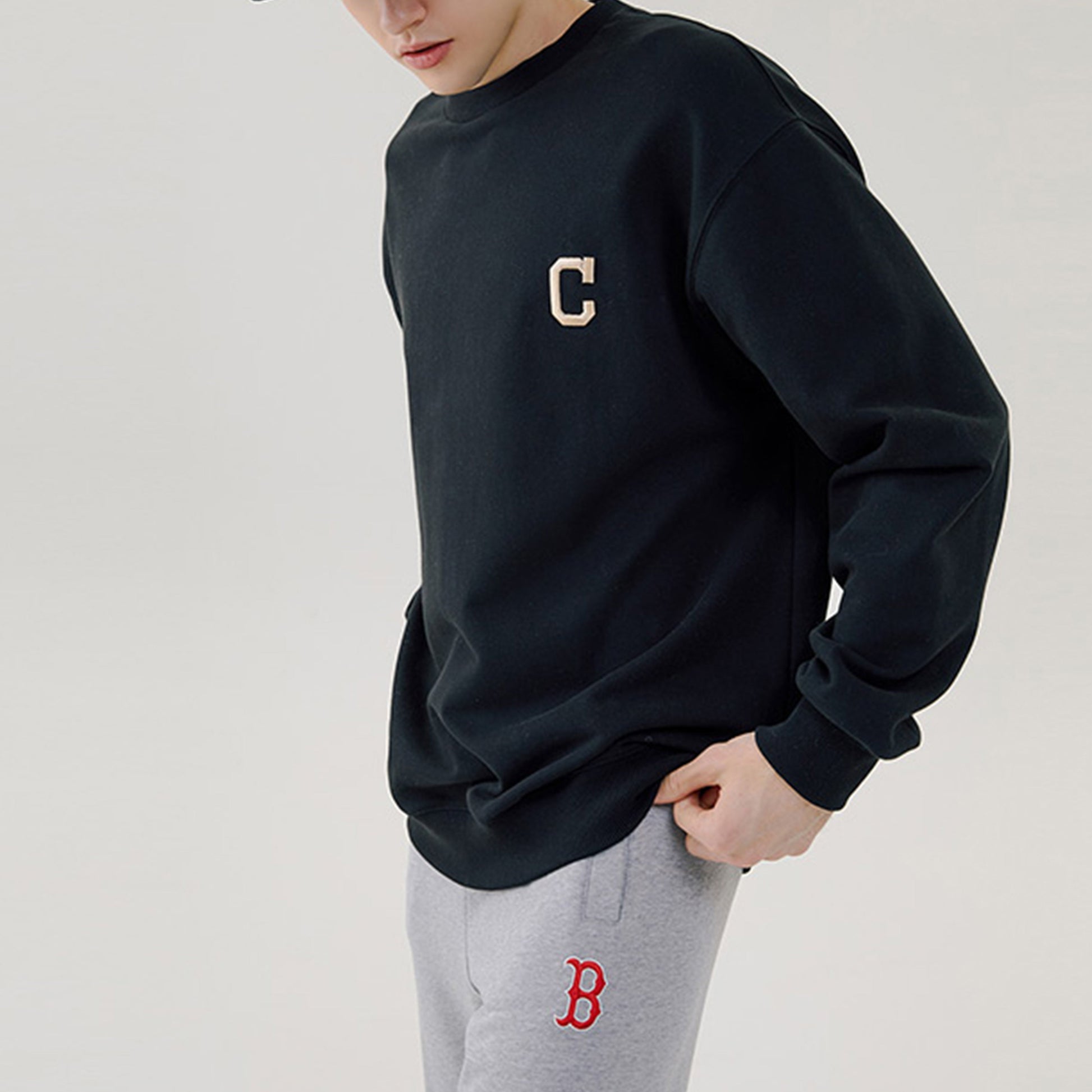 MLB x Disney Crossover Cleveland Guardians Back Mickey Printing Unisex Black 31MTK2011