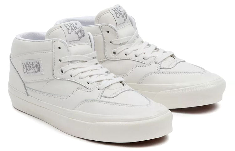 Vans Anaheim Factory Half Cab 33 DX White VN0A5KX68FJ