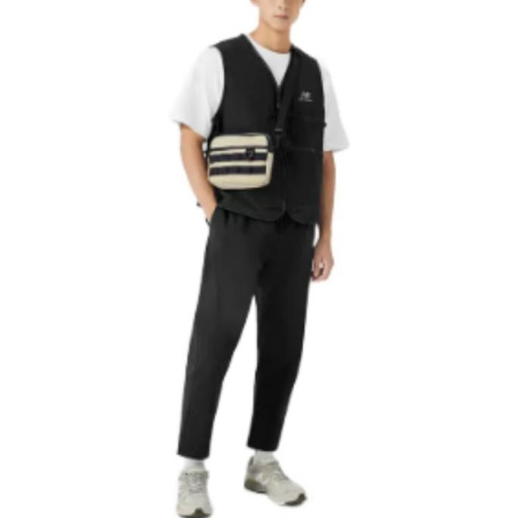 New Balance Lifestyle Cargo Vest Asia Sizing 'Black' AMV23314-BK