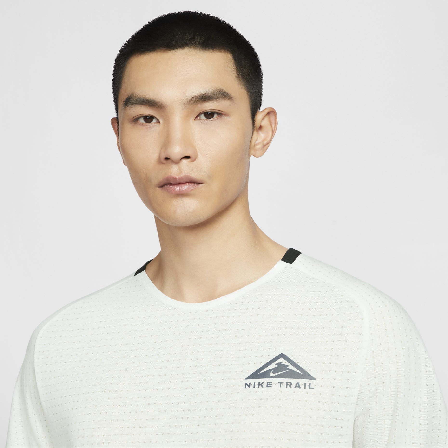 Nike Dri-FIT Trail Solar Chase T-Shirt 'White' DV9306-121