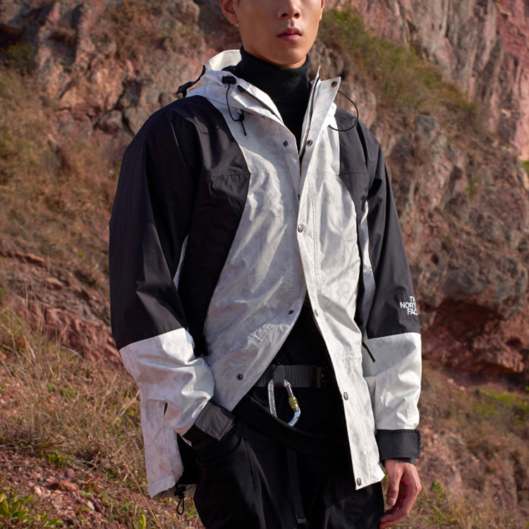 THE NORTH FACE Mountain Jacket 'White' NF0A4UDJ-0WP