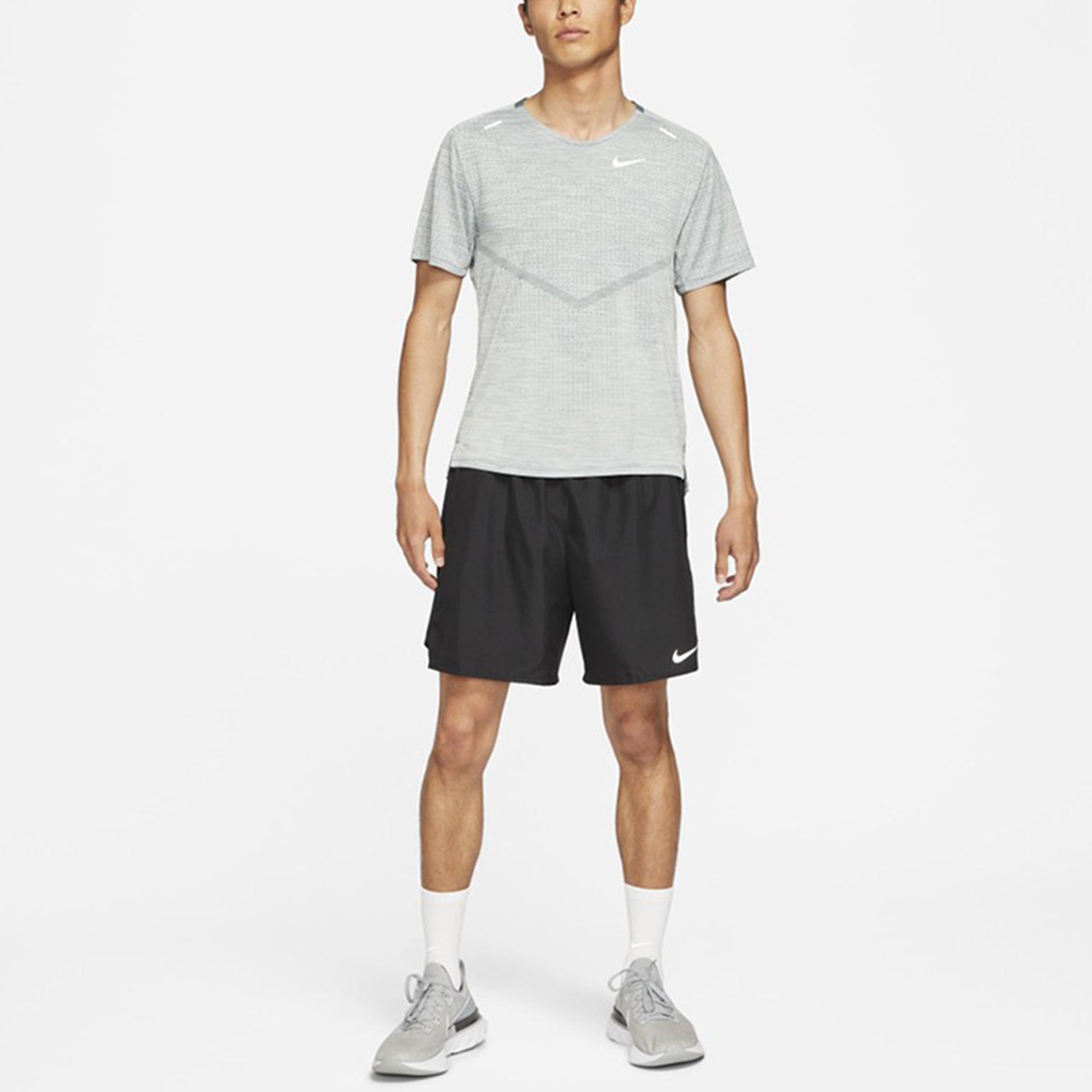 Nike Dri-FIT Sports Training Quick Dry Short Sleeve light grey CZ9047-387
