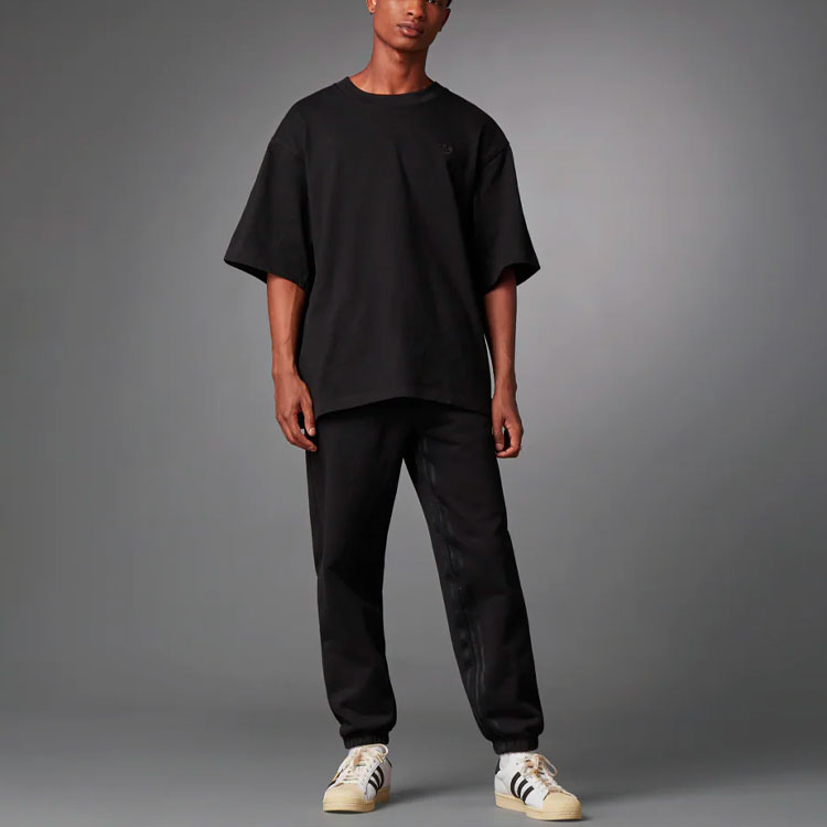 adidas originals Solid Color Logo Round Neck Pullover Short Sleeve Black H23136