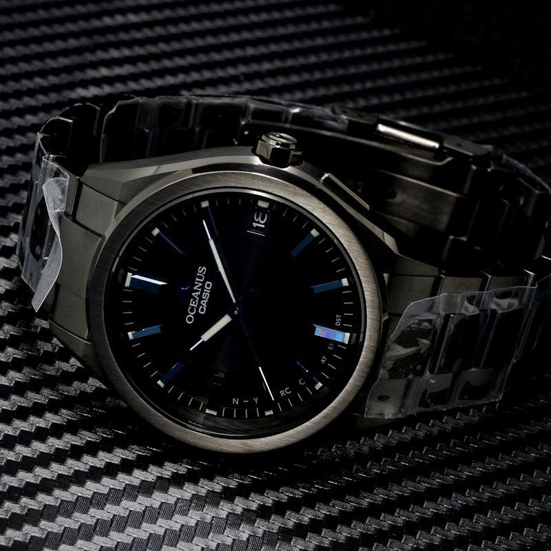 CASIO Male OCEANUS Japan / South Korea Fashion Quartz Solar Powered Mens Black Analog OCW-T200SB-1AJF