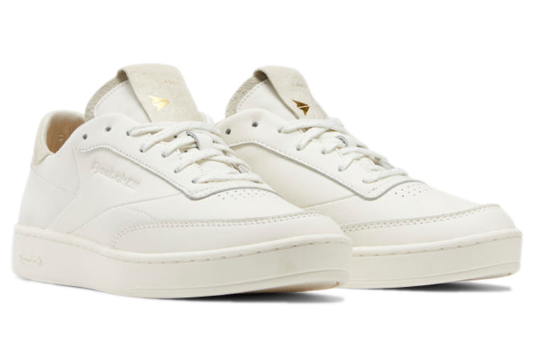 Reebok Unisex Club C Clean Sneakers Ivory GW5114