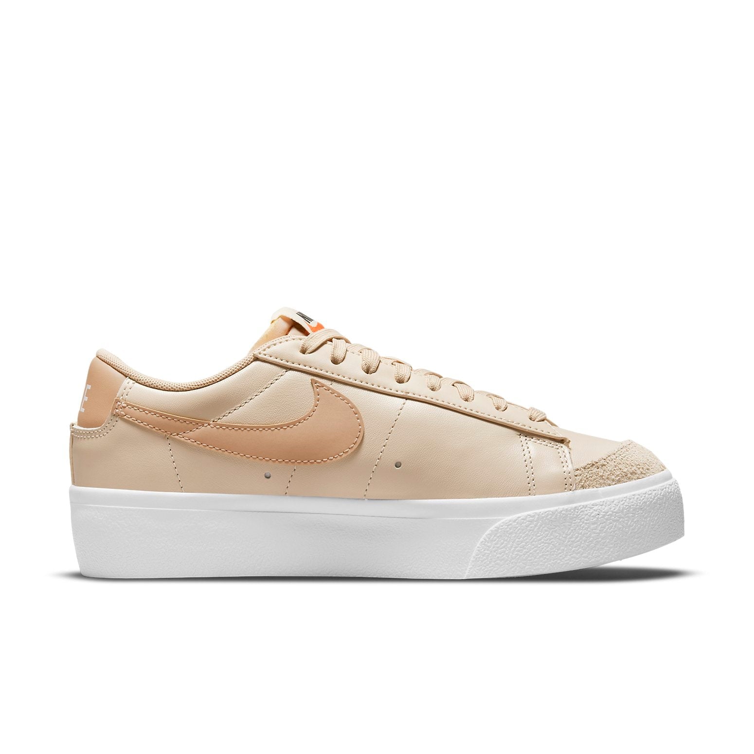 (WMNS) Nike Blazer Low Platform Sneakers White DJ0292-106