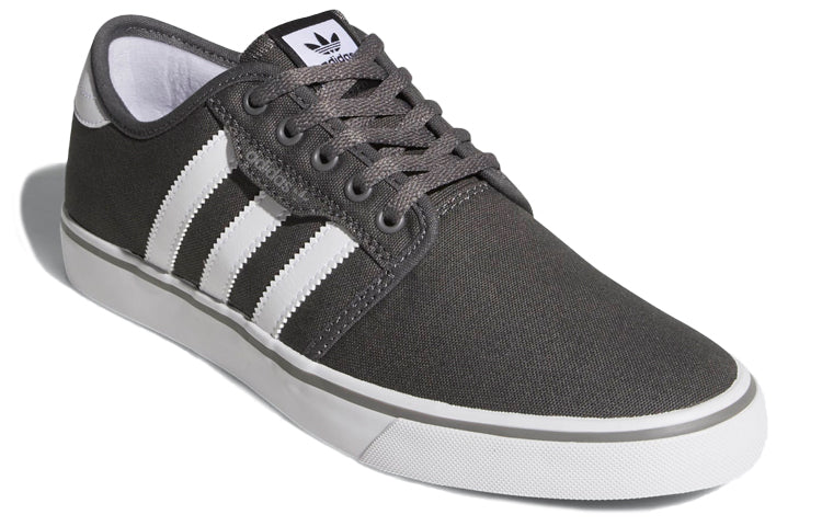 adidas originals Seeley 'Gray White' AQ8528