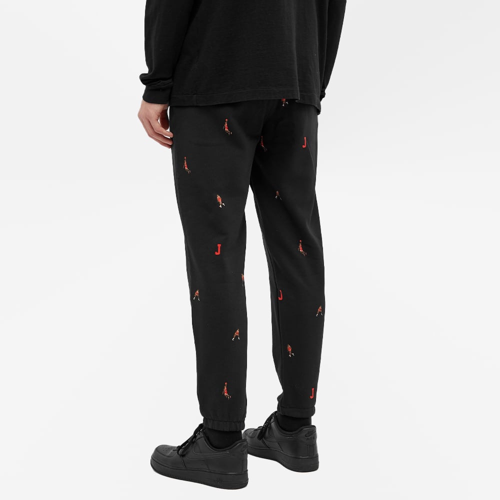 Air Jordan Essential DH3519-010