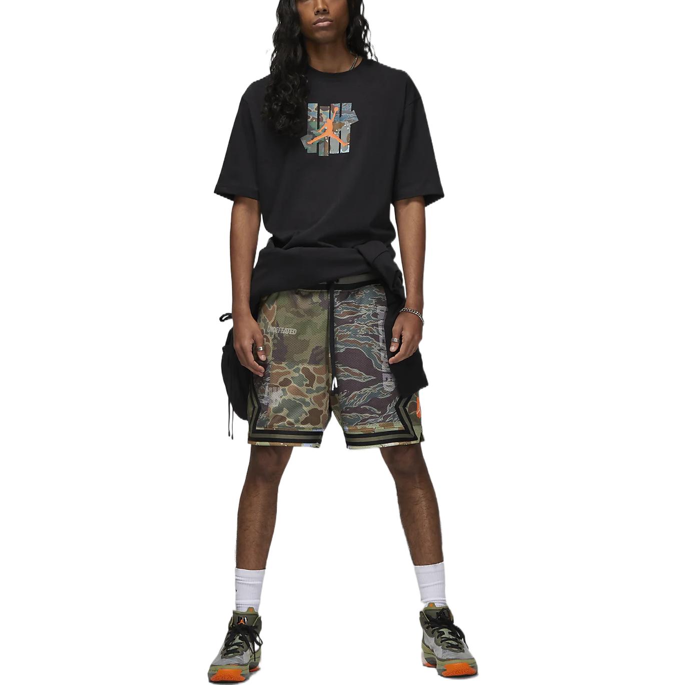 Air Jordan x Undefeated T-Shirt 'Black' DX4305-010