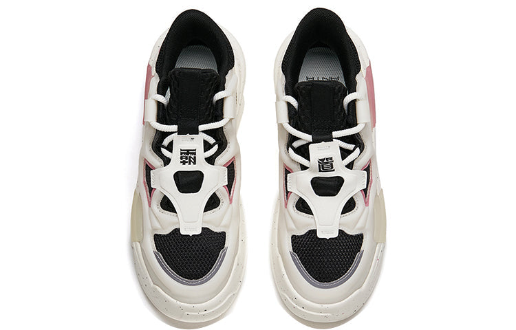 (WMNS) ANTA Ghastly 3 Low 'Black White' 122218084-2