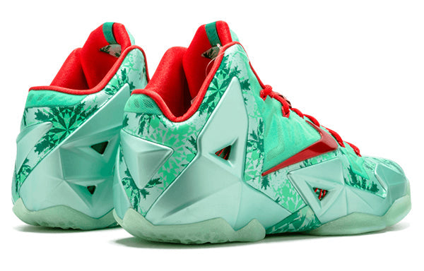 Nike LeBron 11 'Christmas' 616175-301