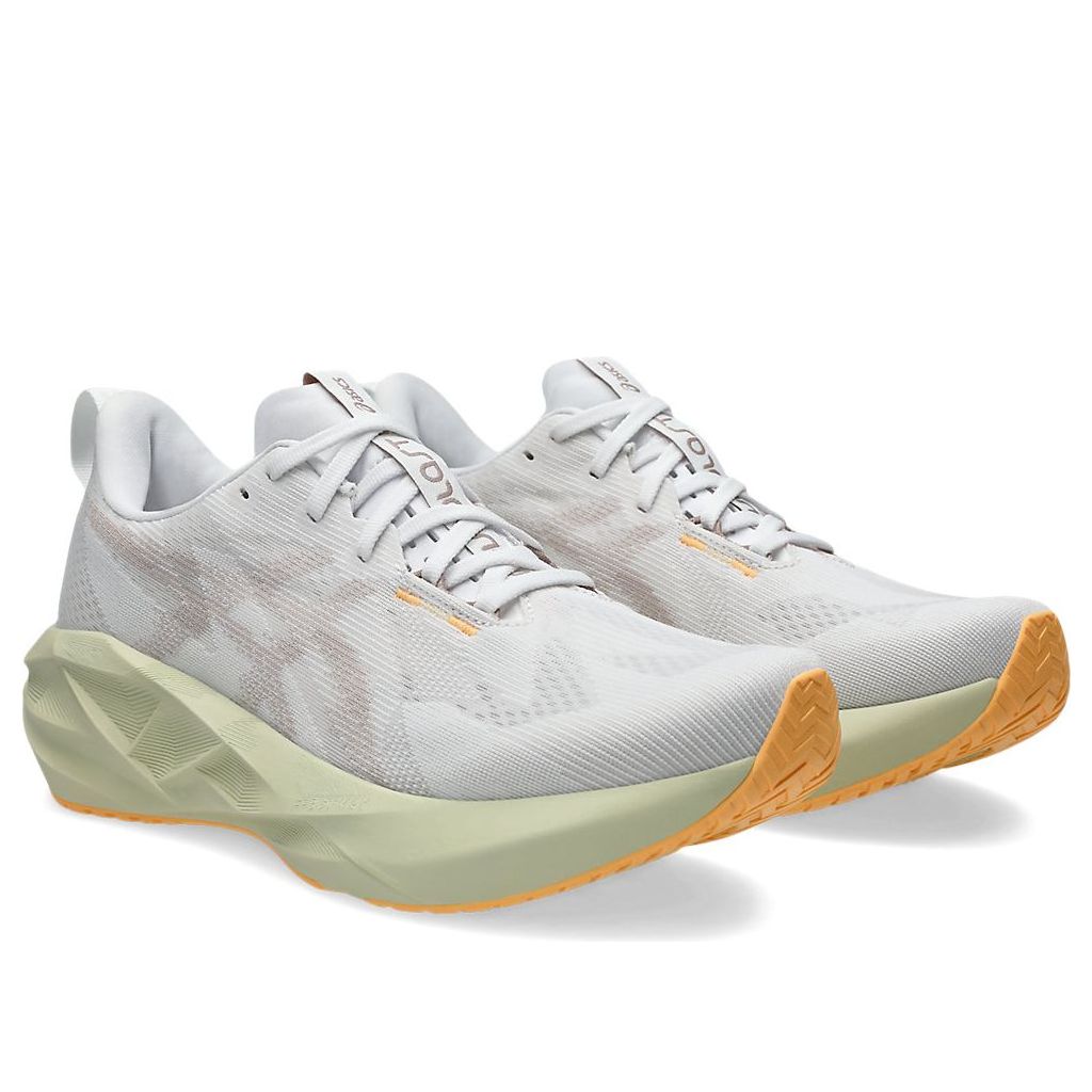 ASICS Novablast 5 'White Fawn' 1011B974-101
