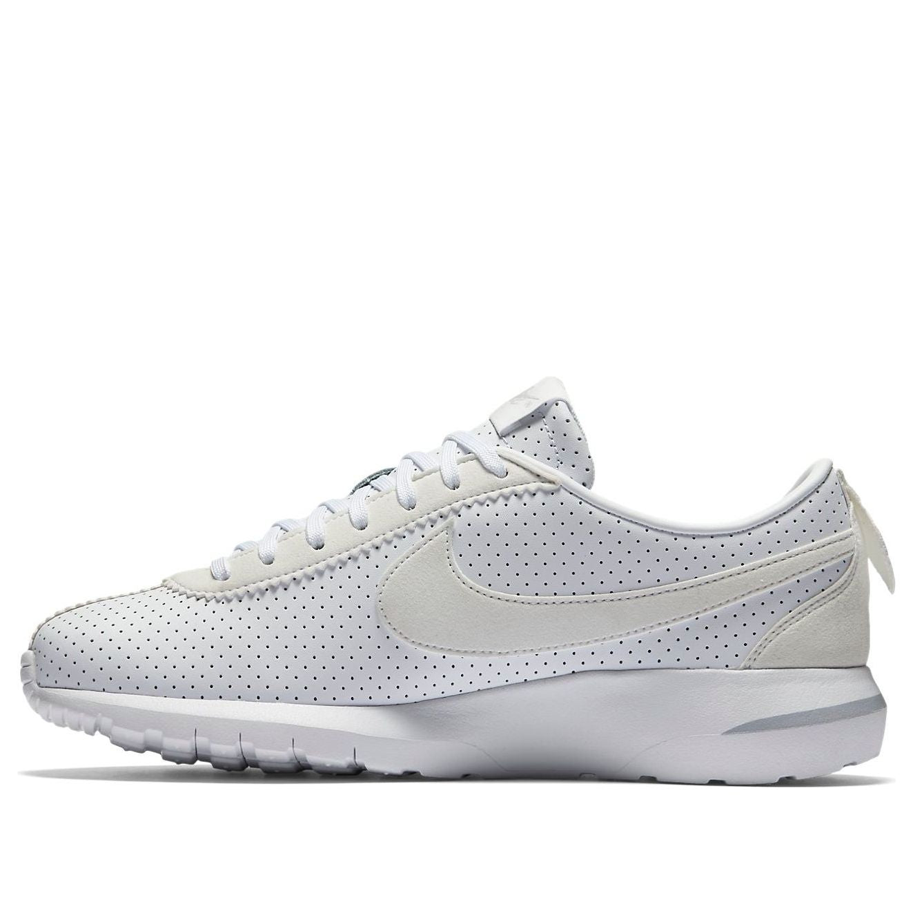 (WMNS) Nike Roshe Cortez NM 'White Pure Platinum' 833804-101