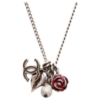 CHANEL 2005 Cc Camélia Charm Necklace