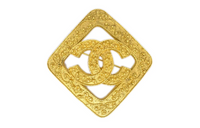 CHANEL 1994 Embossed finish CC logo Diamond shaped Brooch