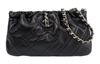 CHANEL 22P Handbags