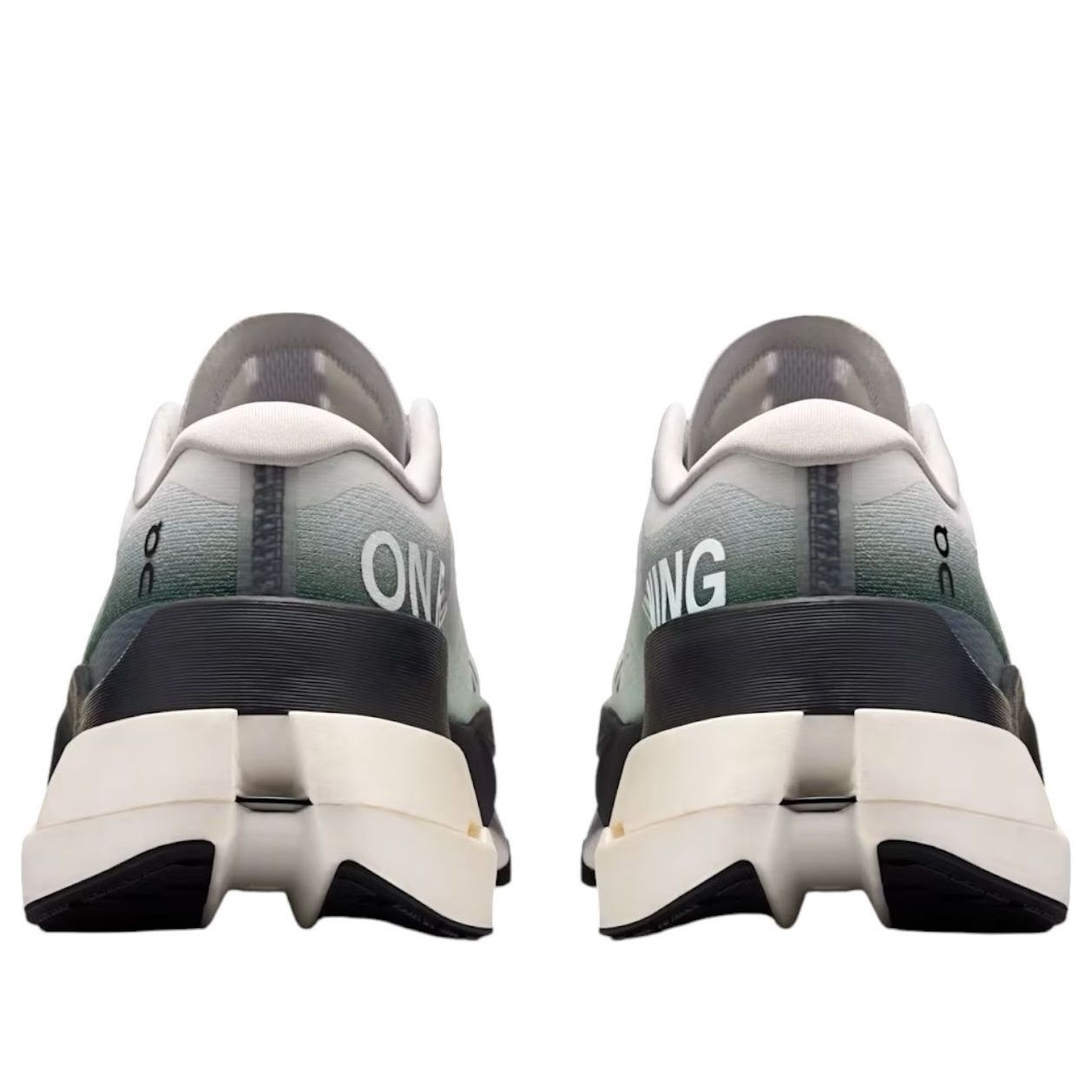 On Running Cloudboom Max 'White Black' 3MF30310462