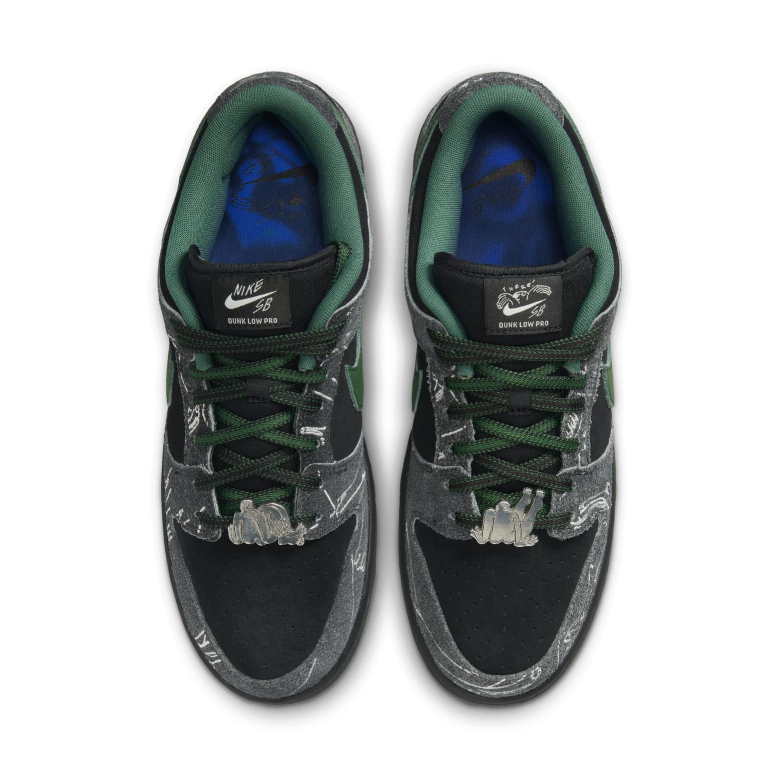 Nike x There Skateboard SB Dunk Low Pro 'Anthracite Gorge Green' HF7743-001