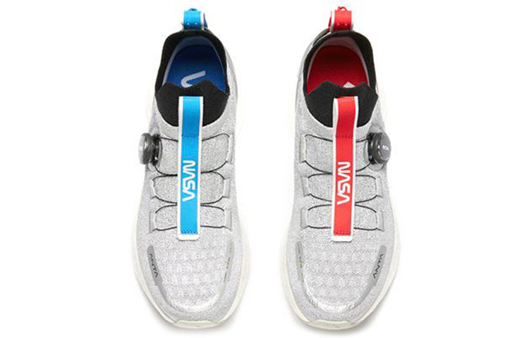 (WMNS) ANTA x NASA Flashfoam Low 'Wormhole Technology - Grey Silver' 12915580-1