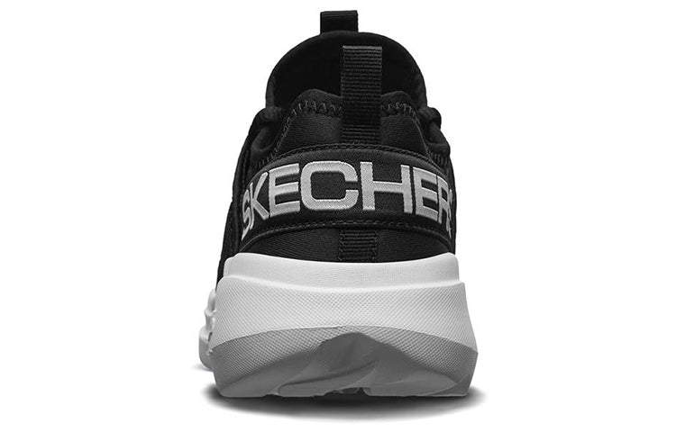 (WMNS) Skechers Go Low-Top Black/White 15103-BKW