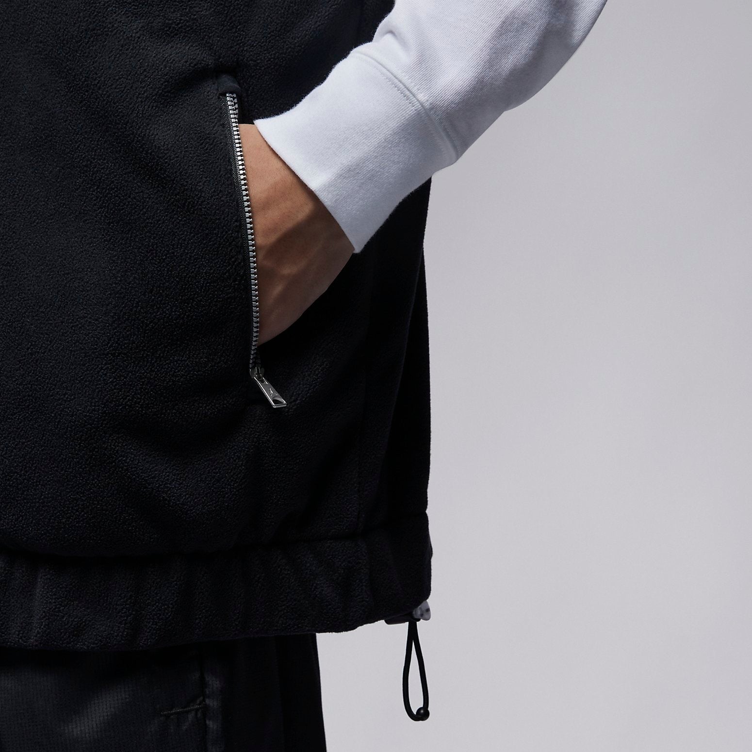 Air Jordan Essentials Winter Vest 'Black' FD8629-010