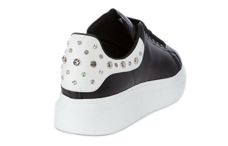Alexander McQueen Oversized Studded Leather Sneakers 'Black' 485246WHGP51070