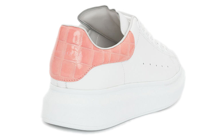 (WMNS) Alexander McQueen Oversized Sneaker 'White Pastel Pink Crocodile' 553770WIAF89414