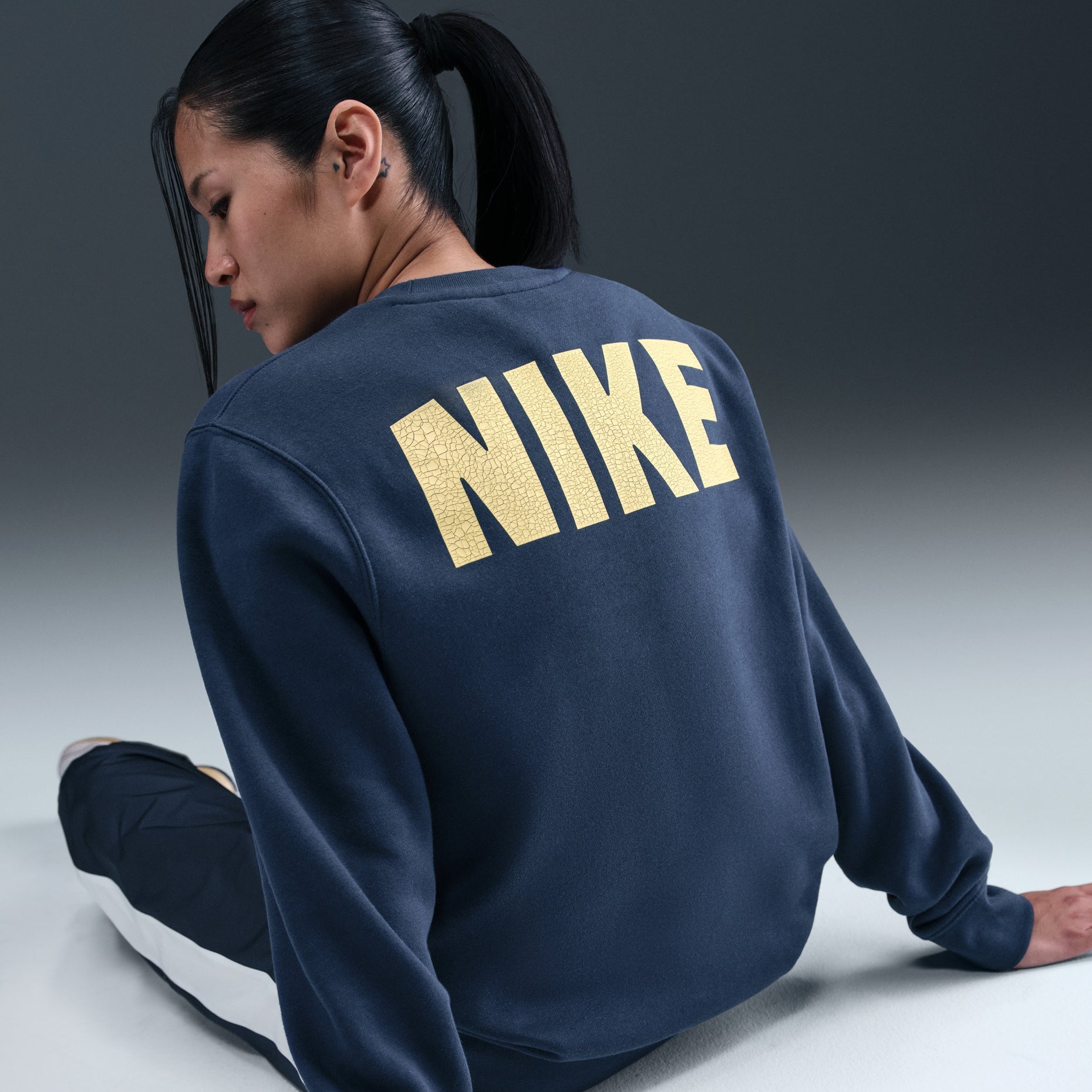Nike x Stranger Things Fleece Crew 'Navy' IB5662-410