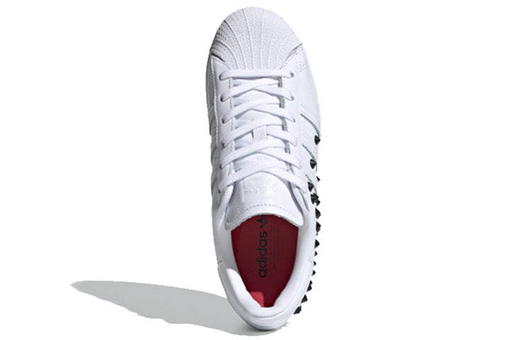 (WMNS) adidas Superstar 'Studs' FV3344