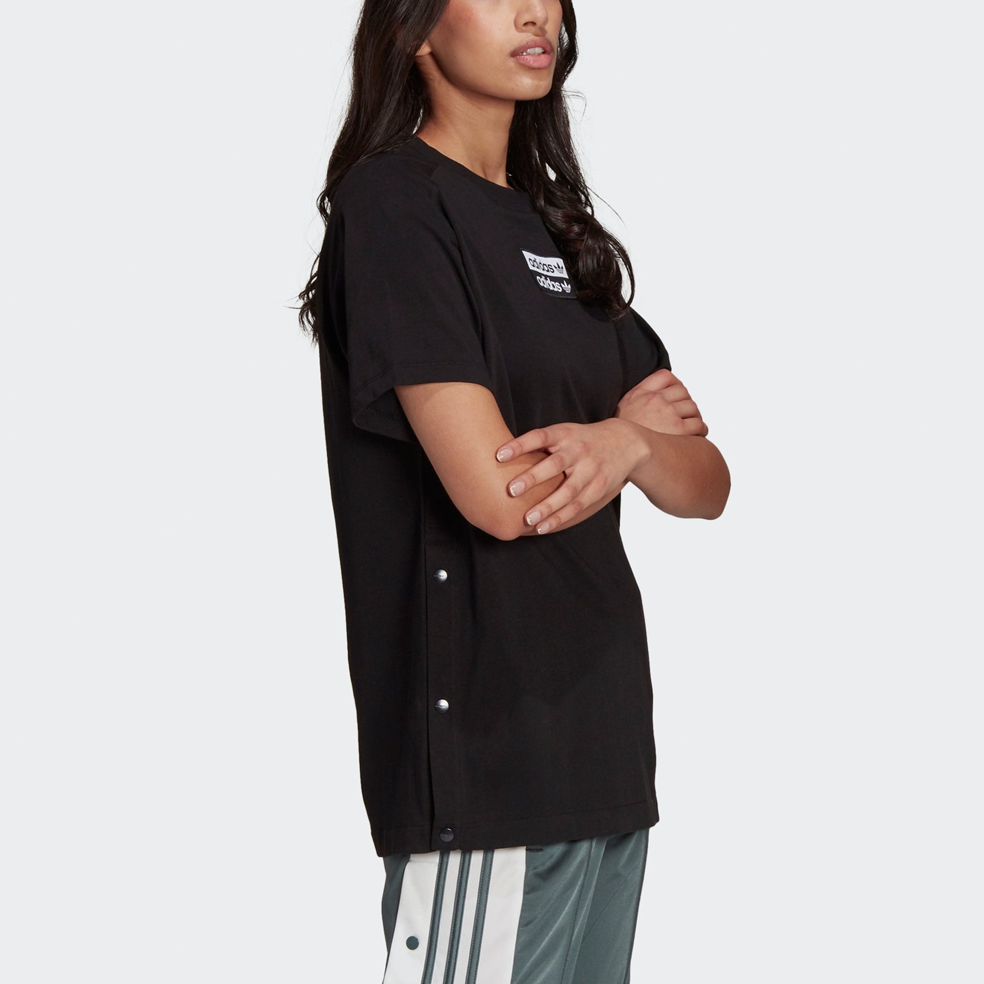 (WMNS) adidas originals Tee Logo Woven Label Side Sports Knit Short Sleeve Black T-Shirt H06772