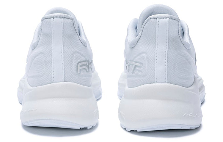 (WMNS) ANTA Running Series Sneakers 'Grey White' 122215587S-2