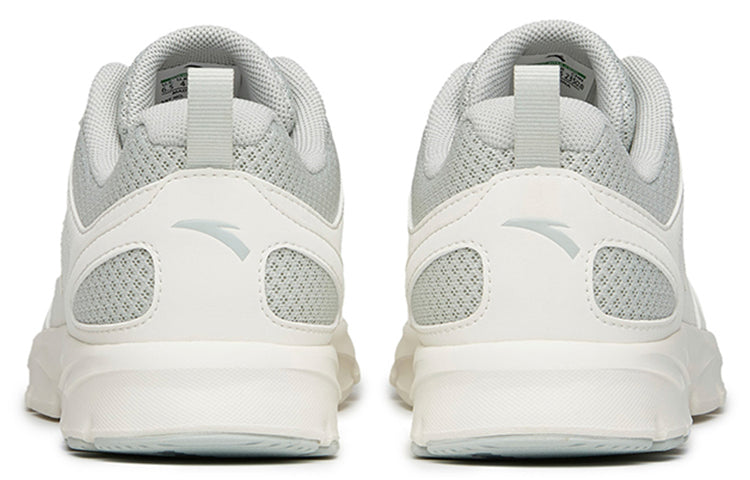 (WMNS) ANTA Running Series Sneakers 'White Grey' 922145512-3