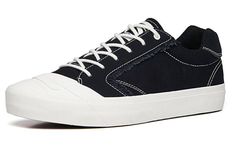 ANTA Life Series Sneakers Canvas Low 'Black White' 112228077S-2
