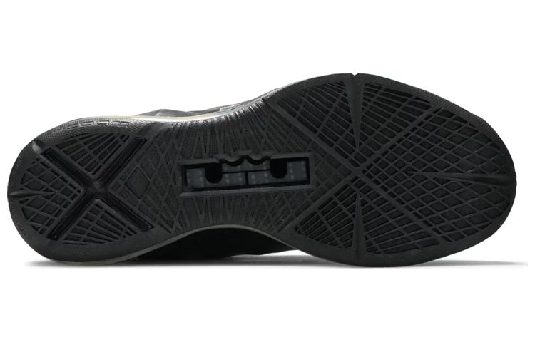 Nike LeBron 10 'Carbon' 541100-001