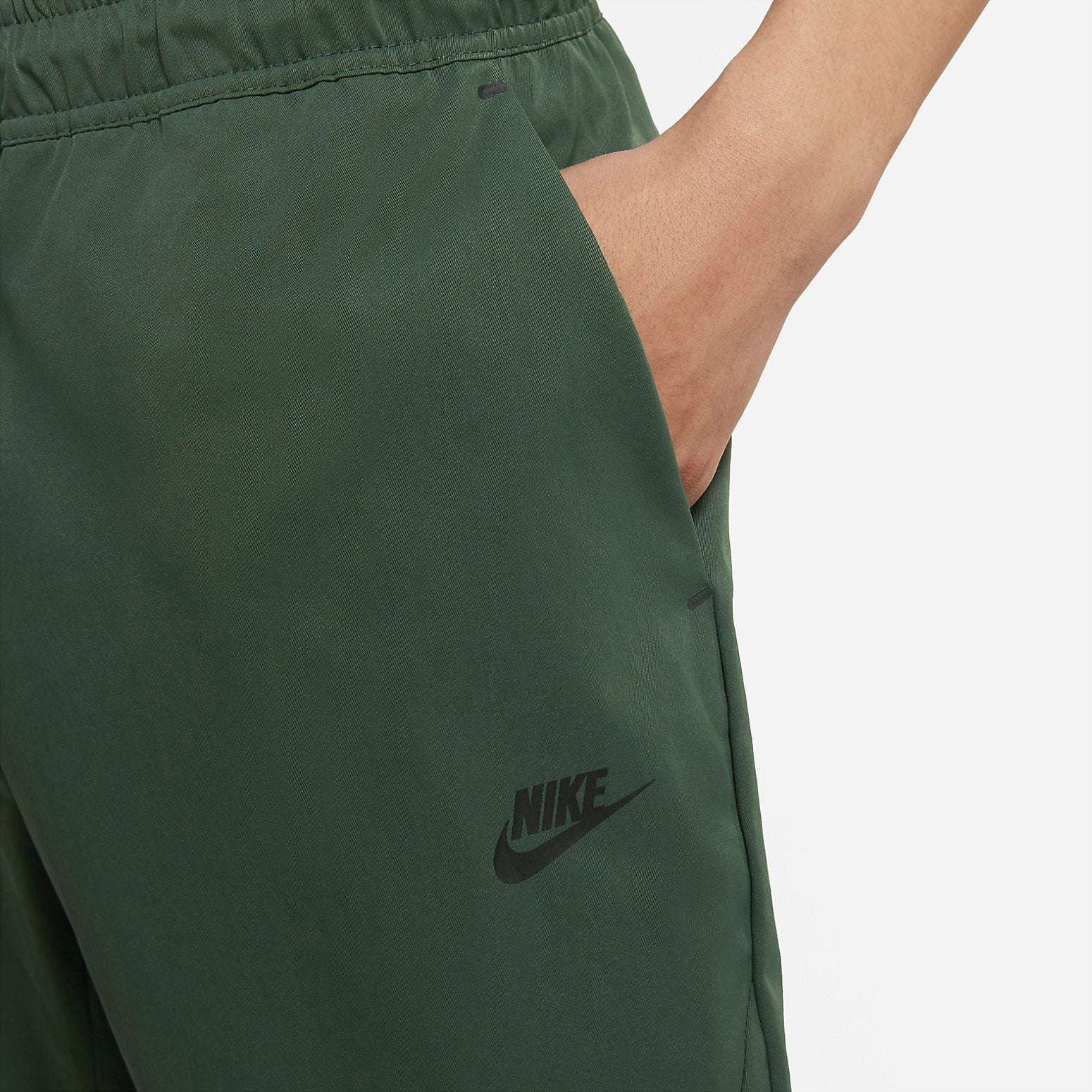 Nike Sportswear Tech Sweatpants 'Green' CU4484-337