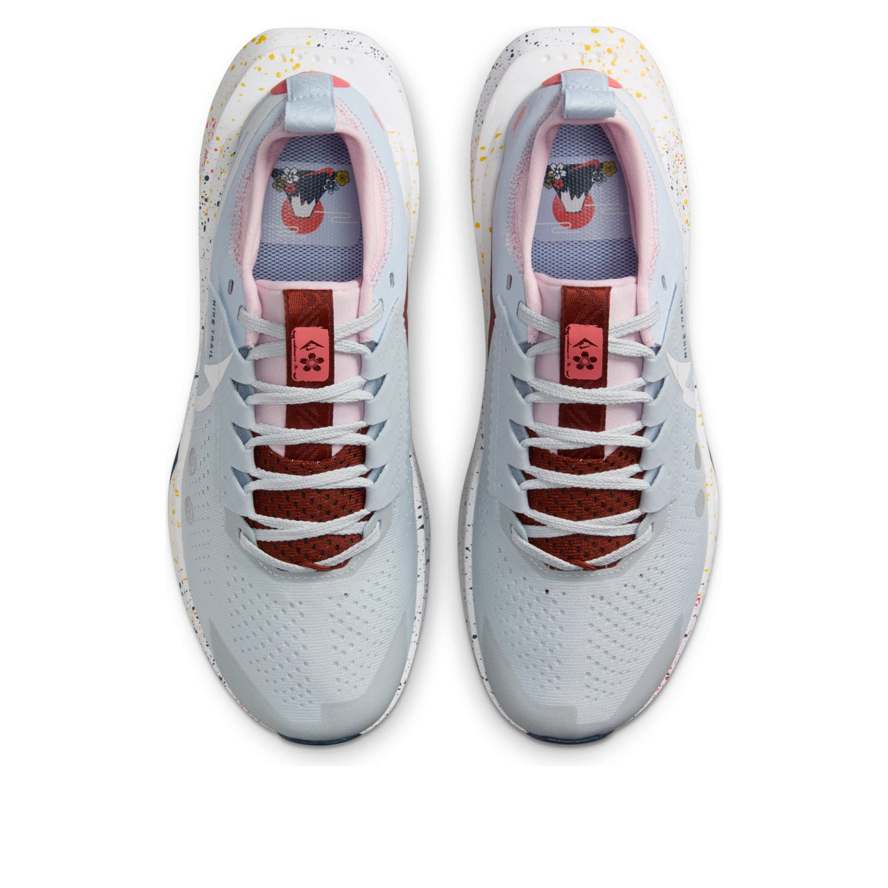 (WMNS) Nike ZoomX Zegama Trail 2 'Pure Platinum Football Grey Pink Foam' FD5191-006