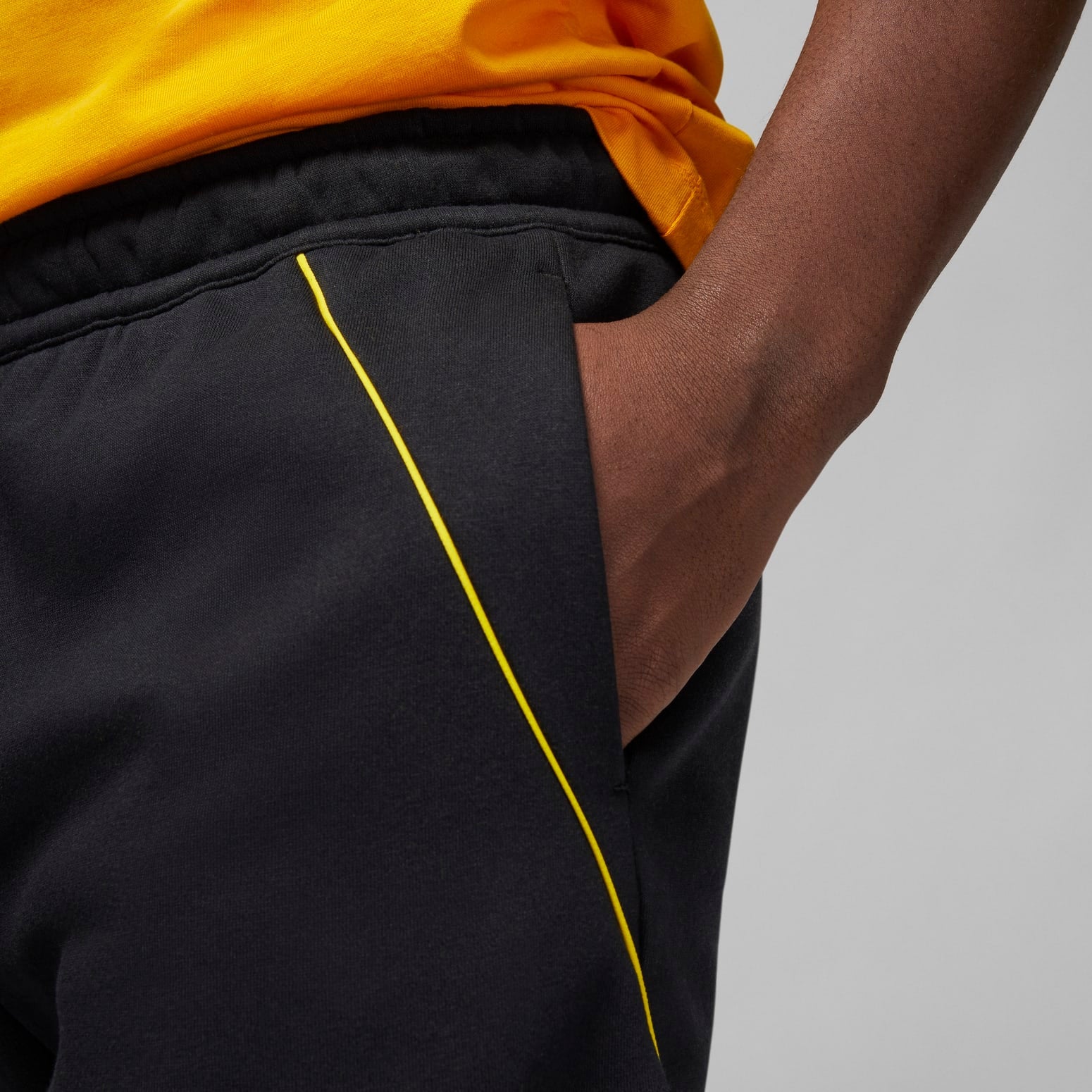 Air Jordan Paris-Saint Germain Fleece Shorts 'Black' DV0619-010