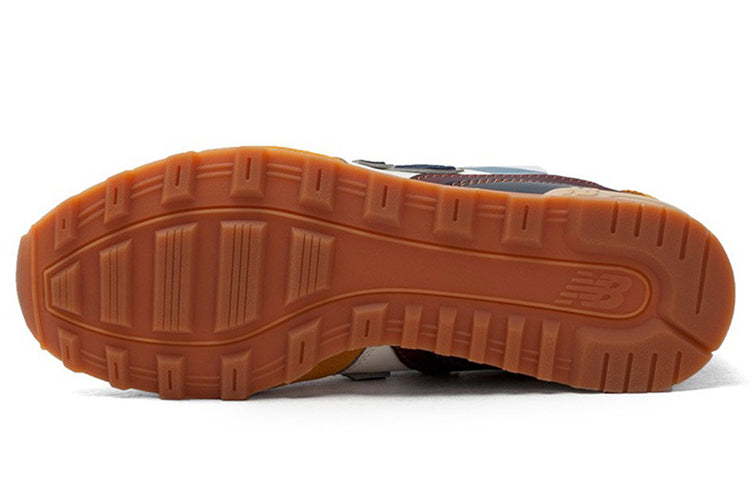 (WMNS) New Balance 996 Sneakers Brown WR996DDO